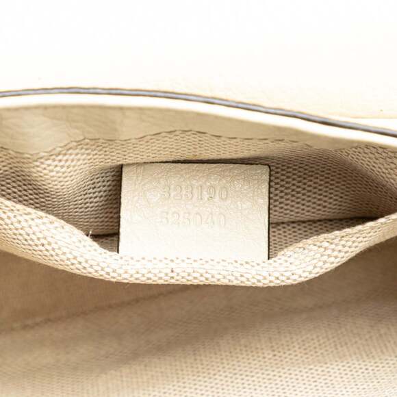 GUCCI Authentic White Leather Shoulder Bag - Picture 8 of 10